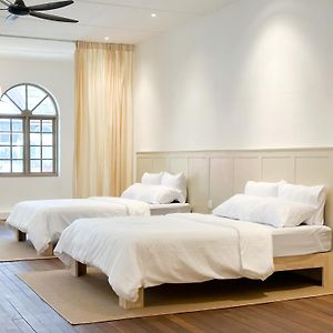 Deluxe Double or Twin Room City View